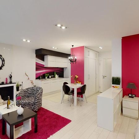 Pink Apartment Rydygiera 2A Tectum Apartments Вроцлав Экстерьер фото