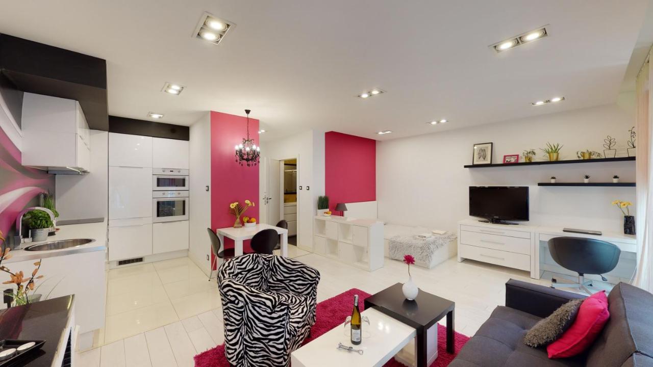Pink Apartment Rydygiera 2A Tectum Apartments Вроцлав Экстерьер фото